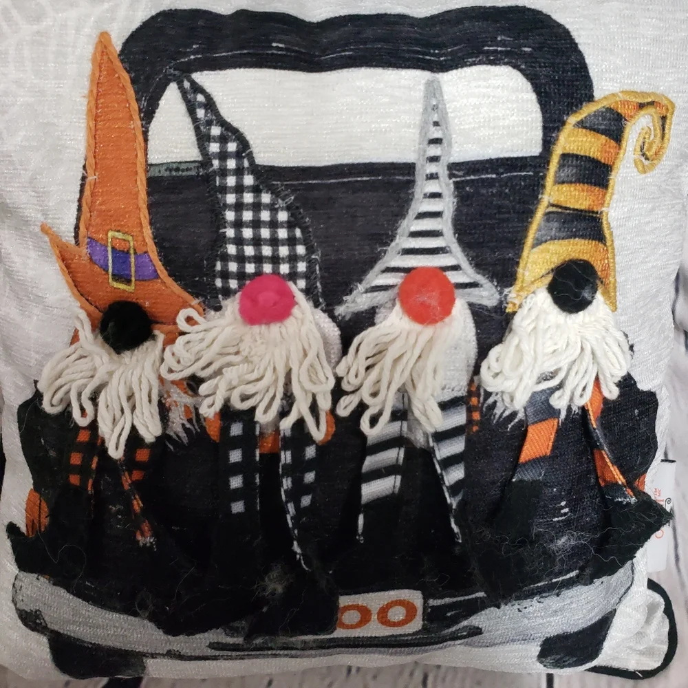 SWEET STREET “GNOMES
